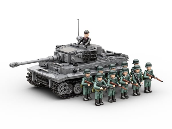 WW2 Tiger I Tank +German Infantry 10-Men Squad