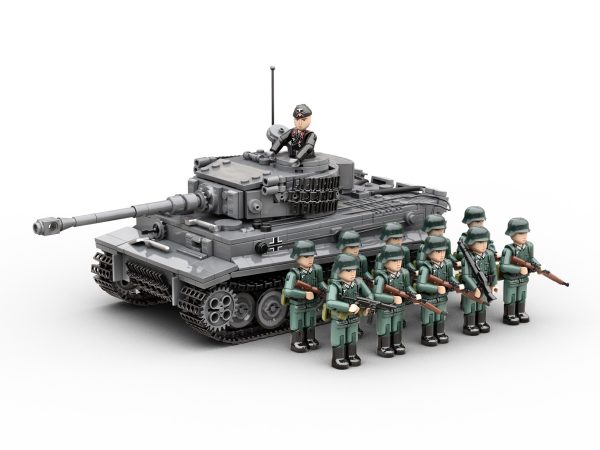 WW2 Tiger I Tank +German Infantry 10-Men Squad